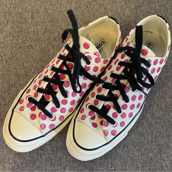 Converse Chuck Talyor Low Tops Mens 6.5 Women’s 8.5 White/Pink Smiley Faces - Picture 2 of 4